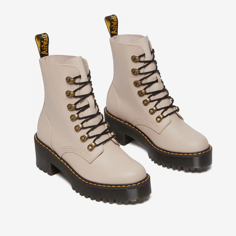 Dr Martens Leona Beige Taupe Platform Genuine Leather Ankle Boots sz 8